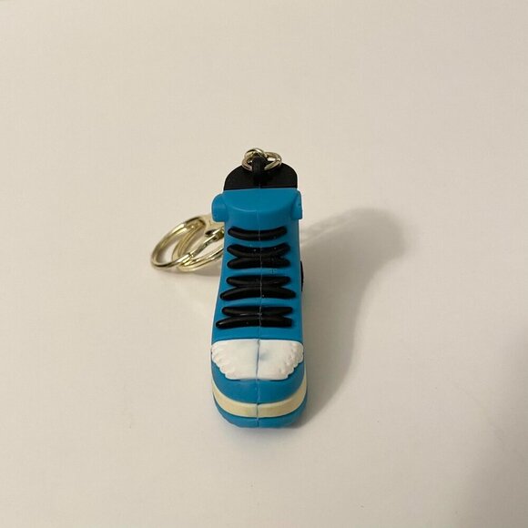 Mini Nike Air Jordan Shoe Keychain - Picture 2 of 10